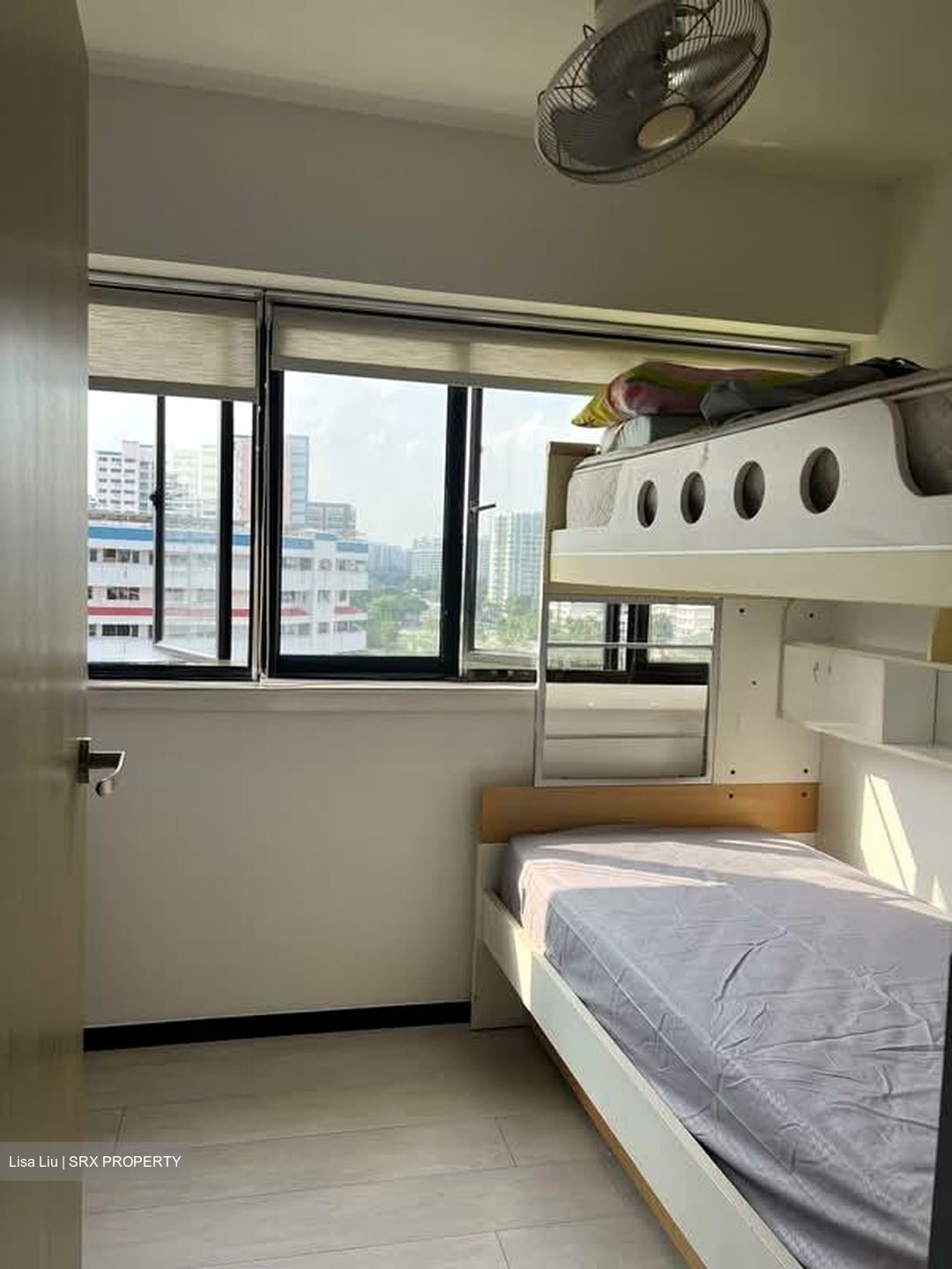 Blk 533 Hougang Avenue 6 (Hougang), HDB Executive #569074501